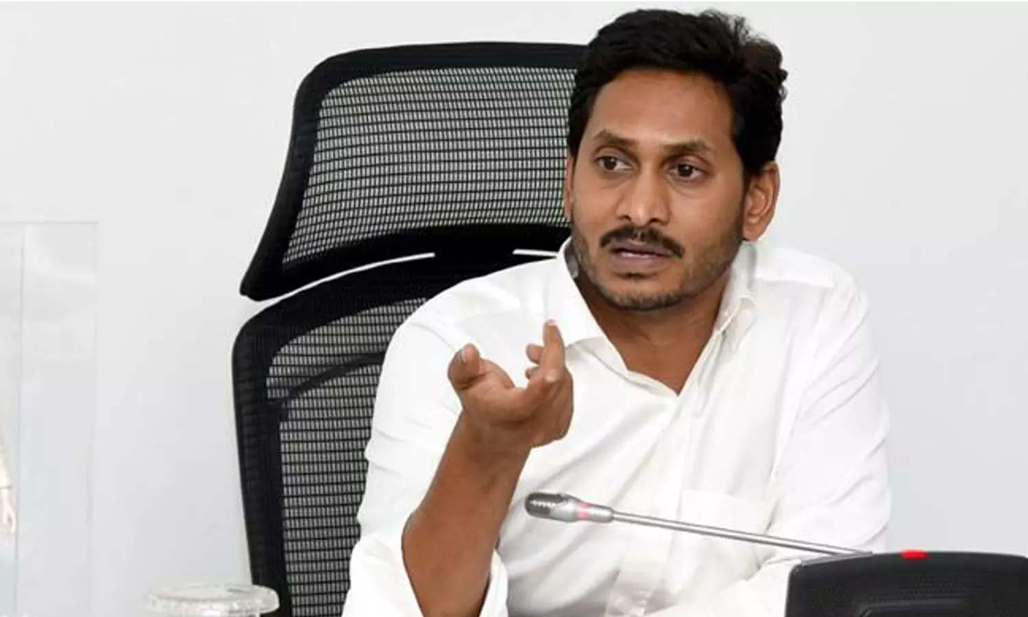 ys jagan, governor, viswabhushan harichandan