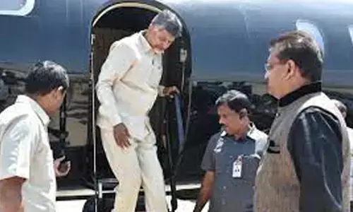 telugudesam party chief chandrababu naidu reached hyderabad.