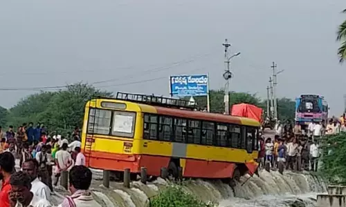 hindupuram, bus, brideg, ananthapuram distric