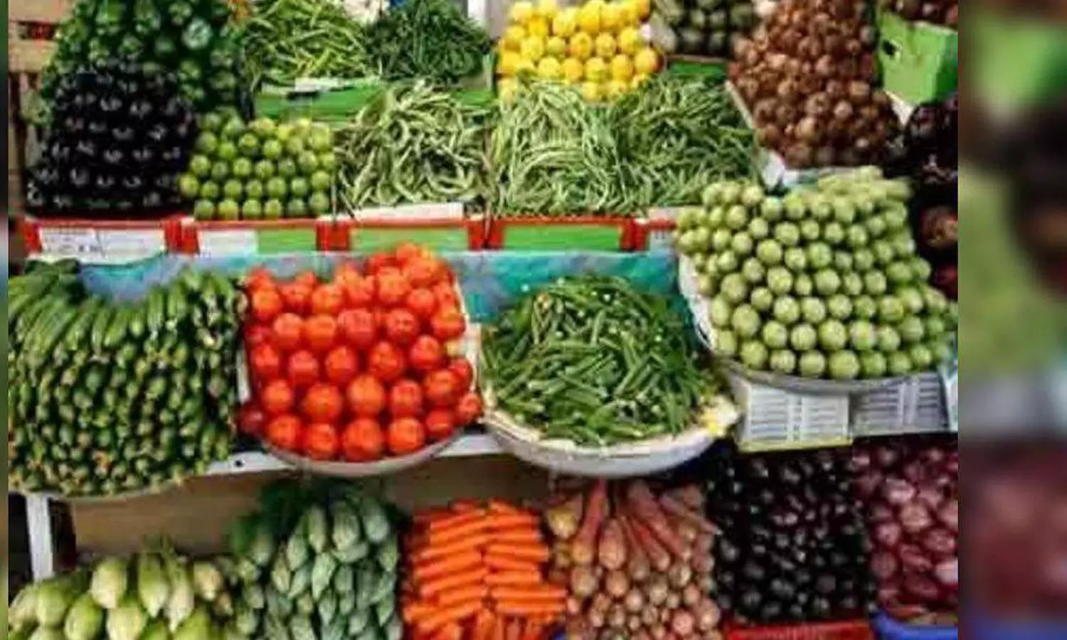 vigitables, tomota, heavey rains, andhra pradesh, telangana