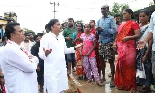janasena, pawan kalyan, nadendla manohar, floods