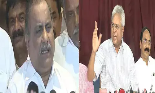 undavalli arunkumar, mudragada padmanabham, ysrcp, tdp