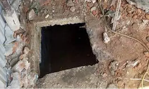 labour, septic tank, hyderabad, gouthami enclave, kondapur