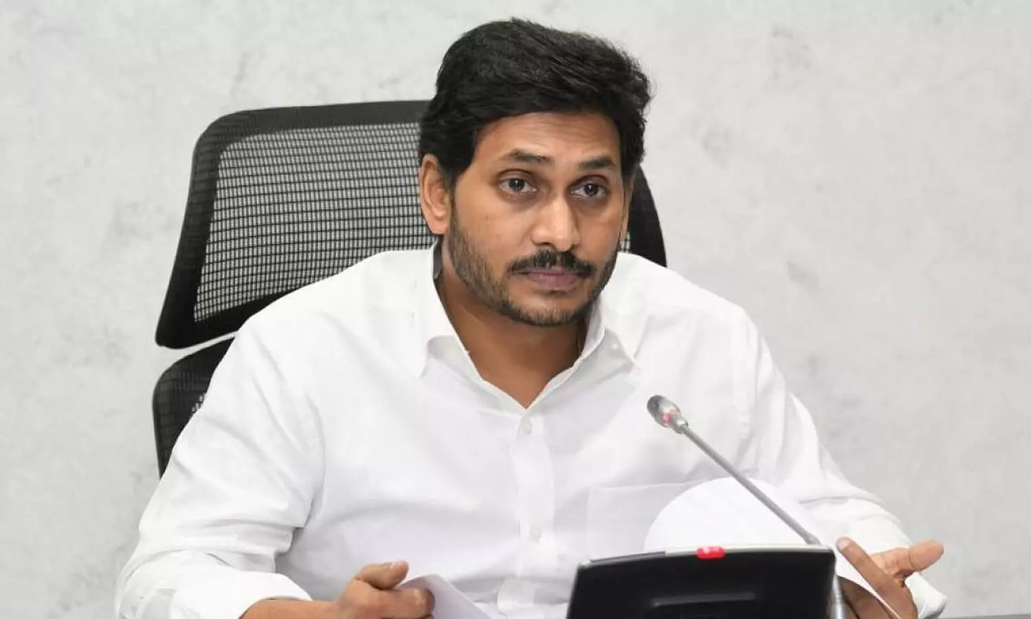 ys jagan, prc, employees unions, ahndra pradesh, sajjala ramakrishna reddy, buggana rajendranadh reddy