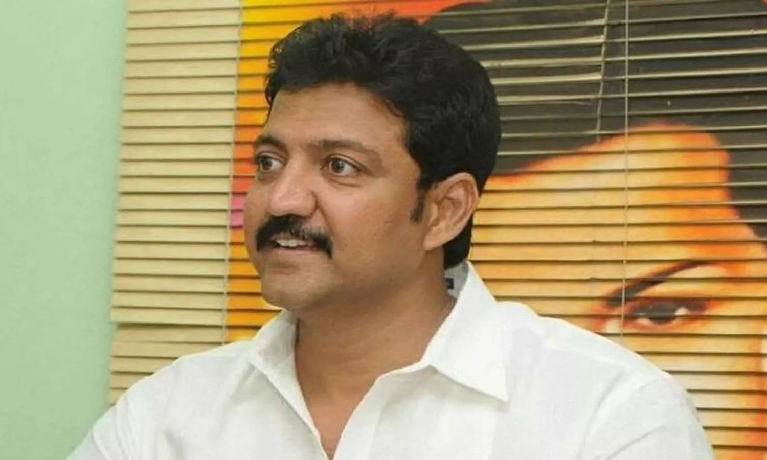 vallabhaneni vamsi, bhuvaneswari, mal, gannavaram vallabhaneni vamsi, bhuvaneswari, mal, gannavaram