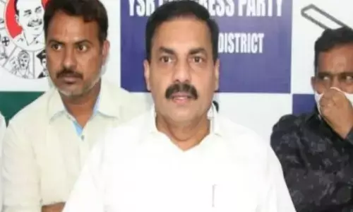 kakani govardhan reddy, former minister, nellore police, questioning