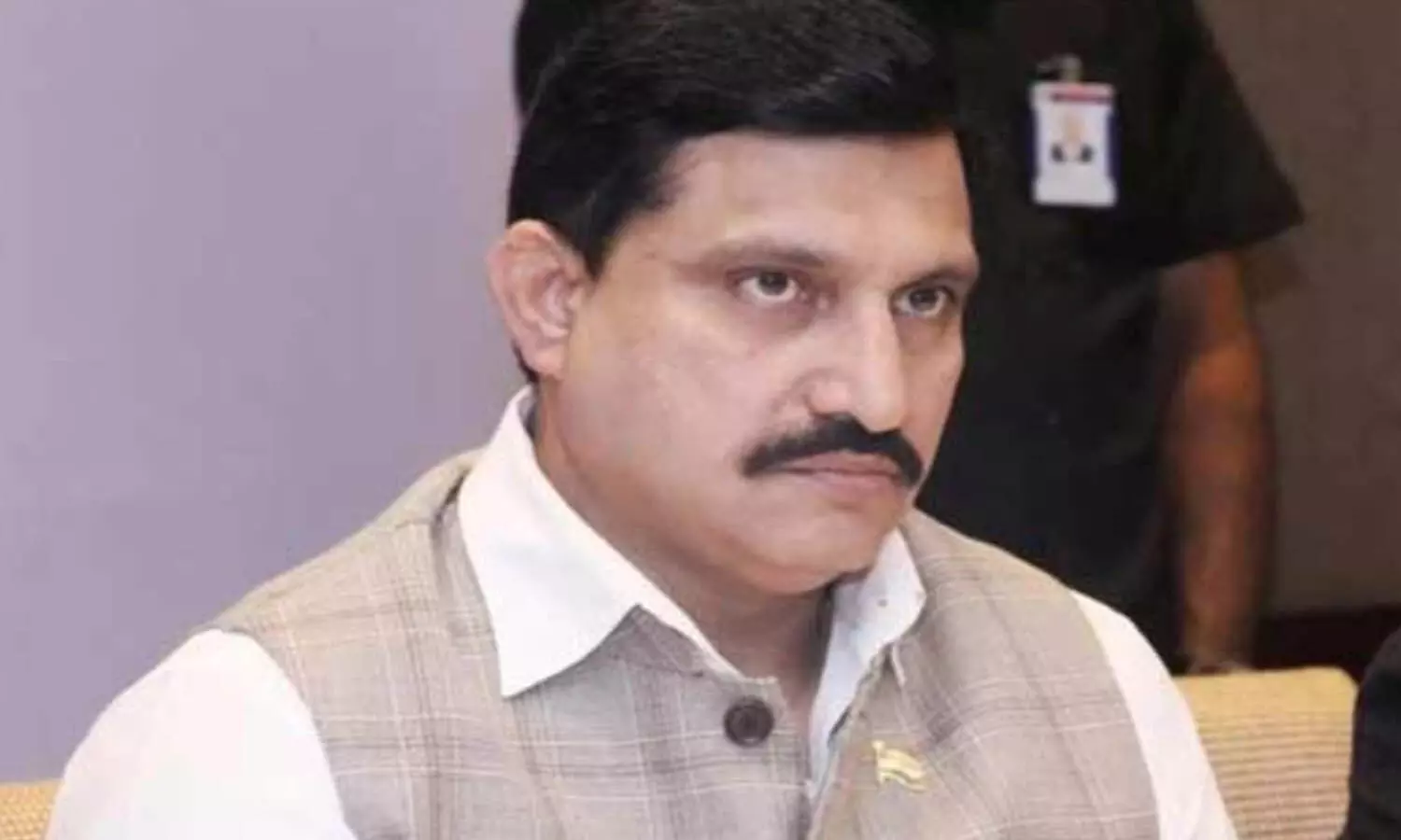 sujana chaudhary, bjp mla,  injured,  london