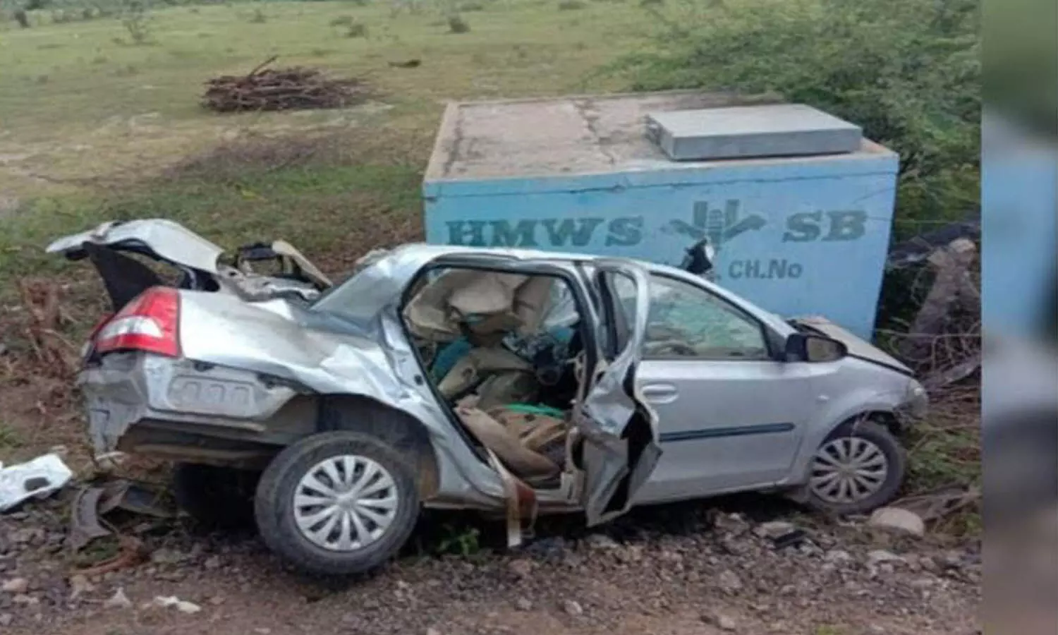 hyderabad, road accident, vijayawada, eluru, dundigal