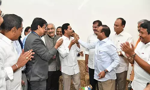 ys jagan, cm, birthday, chiranjeevi, ministers, mps