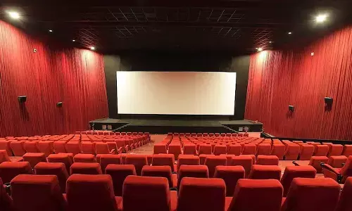 కృష్ణాజిల్లాలో థియేటర్ల తనిఖీలు.. 15 థియేటర్లు సీజ్