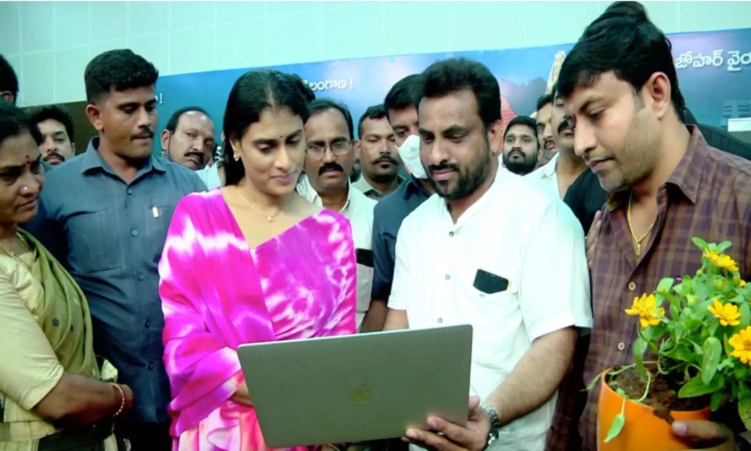 ys sharmila, ktr, ysrtp, himansh, teenamar mallanna ys sharmila, ktr, ysrtp, himansh, teenamar mallanna