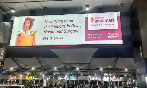 gold, seized, delhi, airport, customs officers