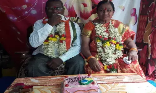 కష్ట సుఖాల్లోనే కాదు.. చావులోనూ ఒకరినొకరు వీడలేదు !