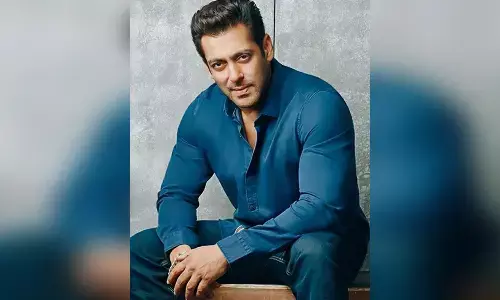 పాము కాటుకు గురైన బాలీవుడ్ హీరో సల్మాన్ ఖాన్