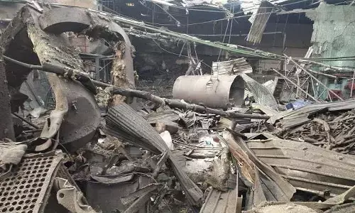 నూడుల్స్ పరిశ్రమలో భారీ పేలుడు.. 5గురు మృతి