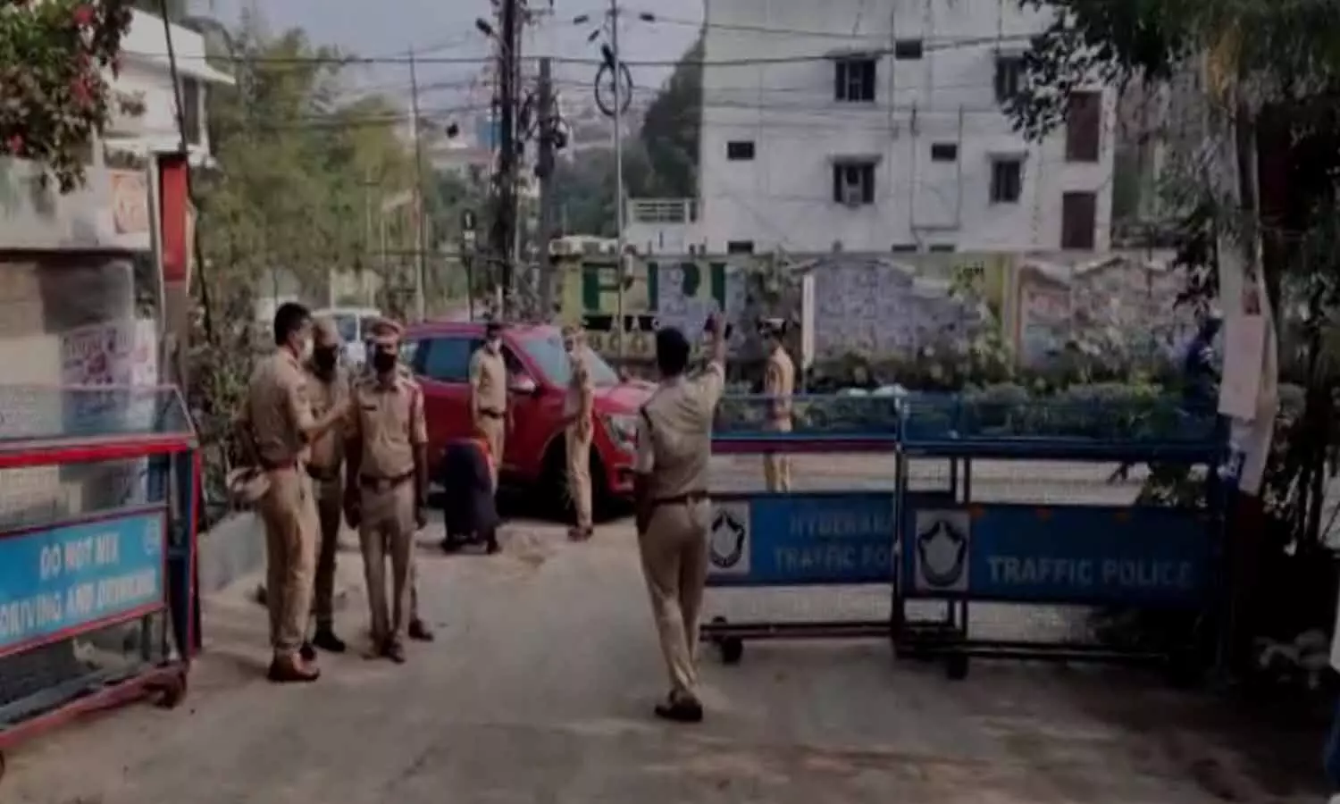 revanth reddy, komatireddy venkatareddy, house arrest, congress, telangana