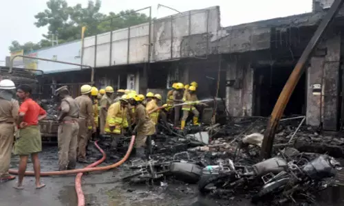 fire works, sivakasi, tamilandu, four peopole died