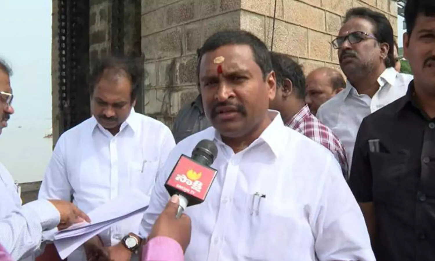 vellampalli srinivas, minister, chandrababu, pawan kalyan, arya vaishya