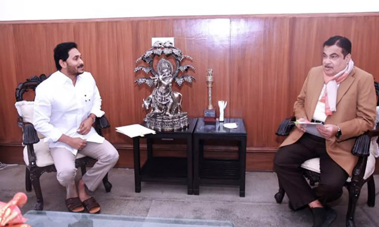 ys jagan, delhi tour, nithin gadkari, thagoor, amith shah