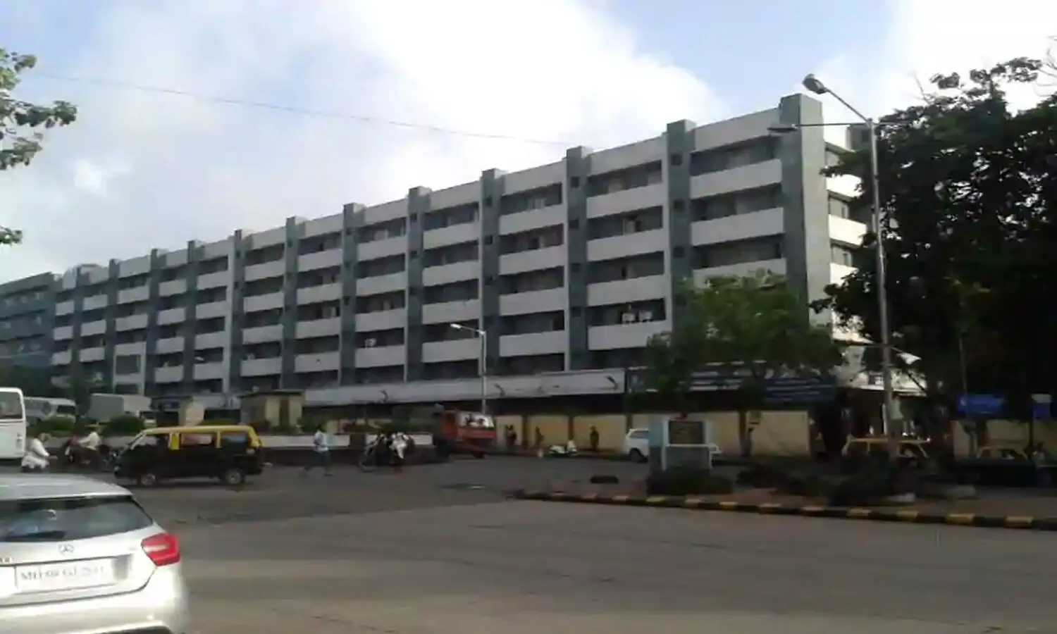 ముంబైలో మరో 30 మంది వైద్యులకు కరోనా