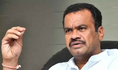 komatireddy venkata reddy, vanama venkateswara rao, congress, raghava, farma city