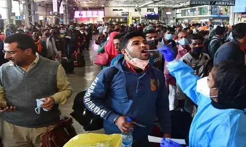 కరోనా కల్లోలం.. 338 మంది వైద్యులకు పాజిటివ్ !