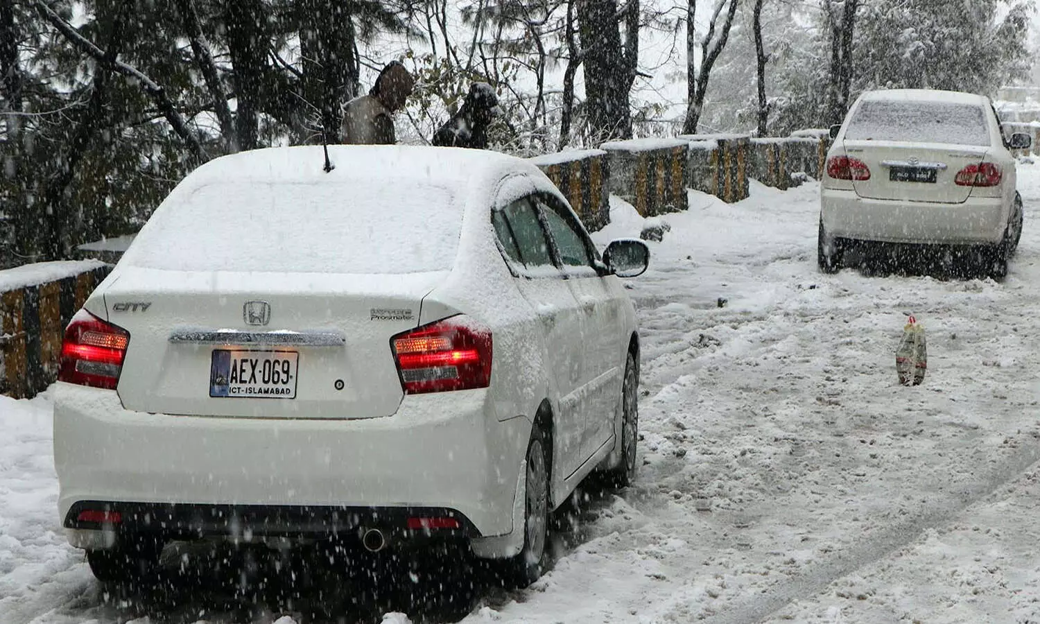 snow, pakisthan, murre, tourists, died snow, pakisthan, murre, tourists, died