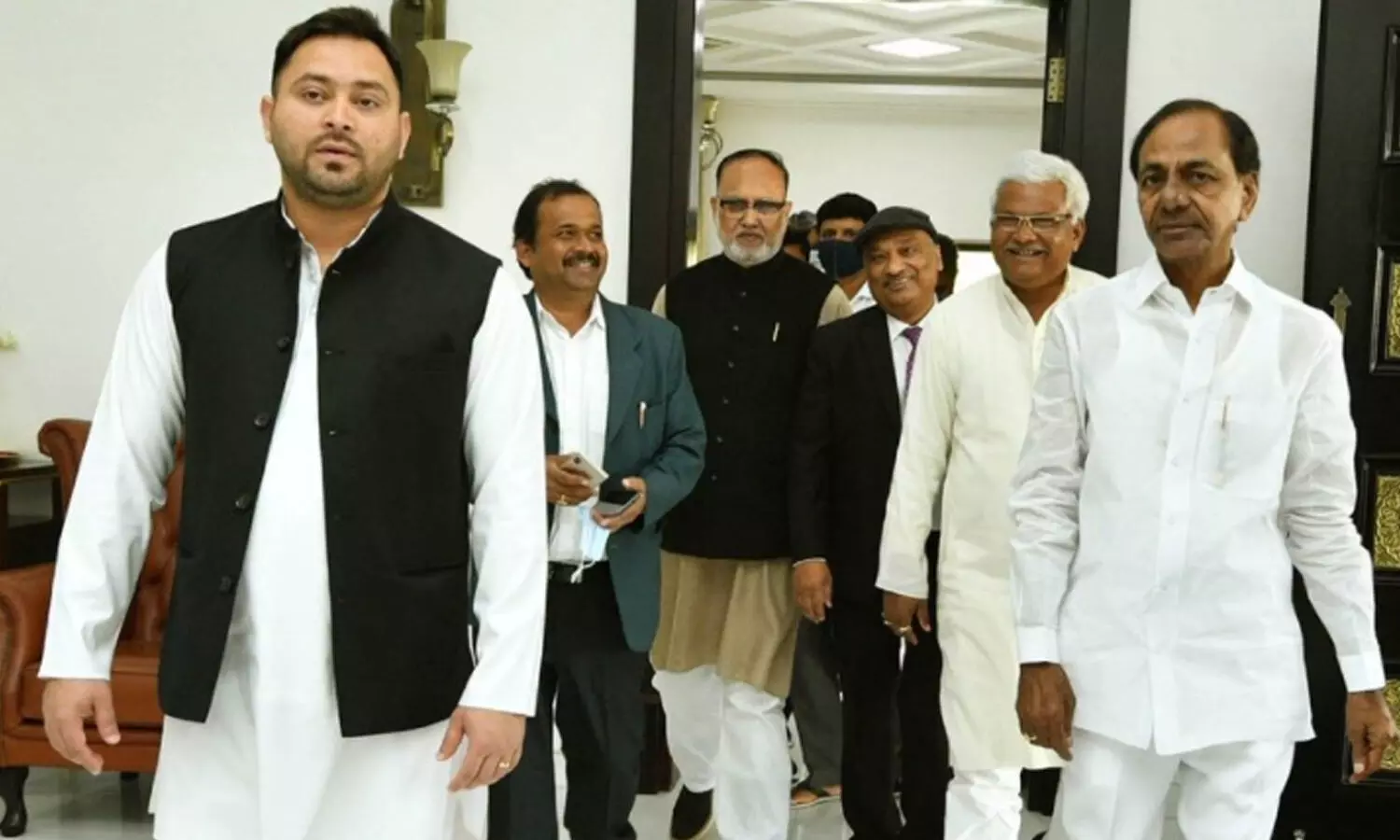 kcr, tejaswi yadav, pragathi bhavan,  telangana, third front