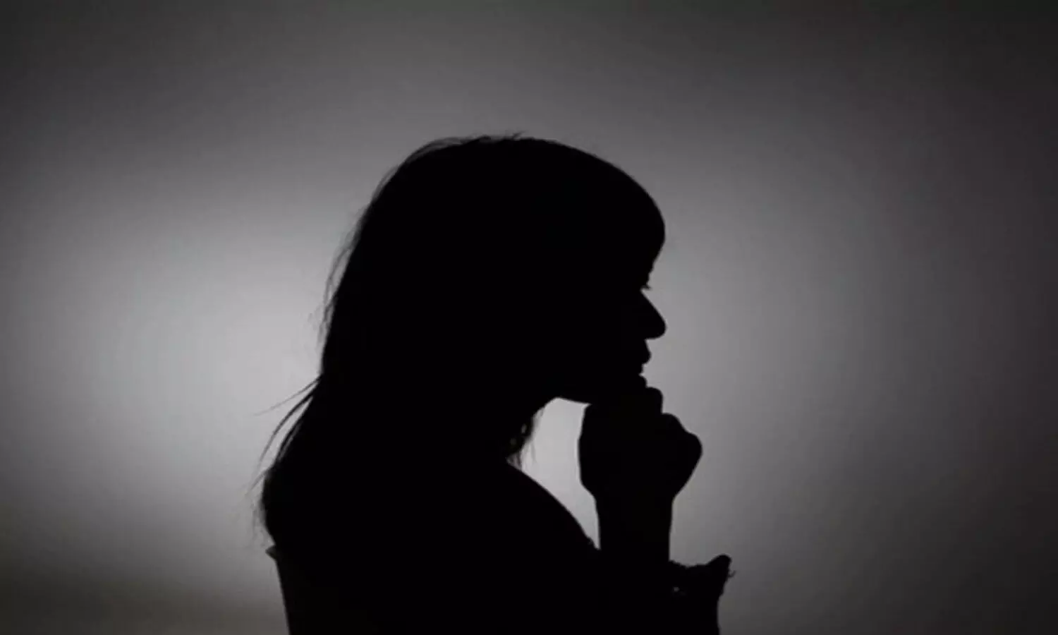 మైనర్ బాలికపై వృద్ధుడి అత్యాచారం