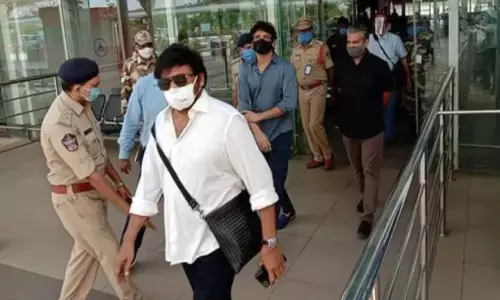 chiranjeevi, ys jagan, vijayawada, tadeppali, camp office