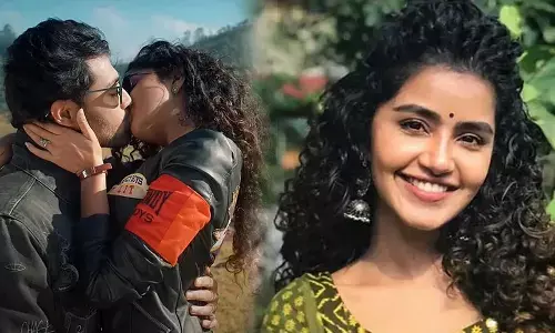 లిప్ లాక్స్ పై హర్ట్ అయిన ఫ్యాన్స్.. సారీ చెప్పిన అనుపమ