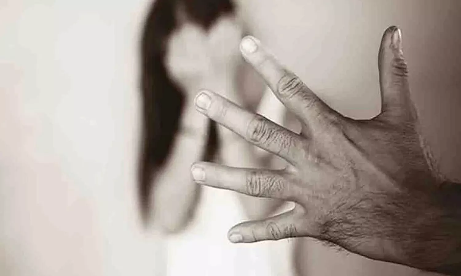 అమానుషం.. కన్నకూతురిపై తండ్రి అత్యాచారం