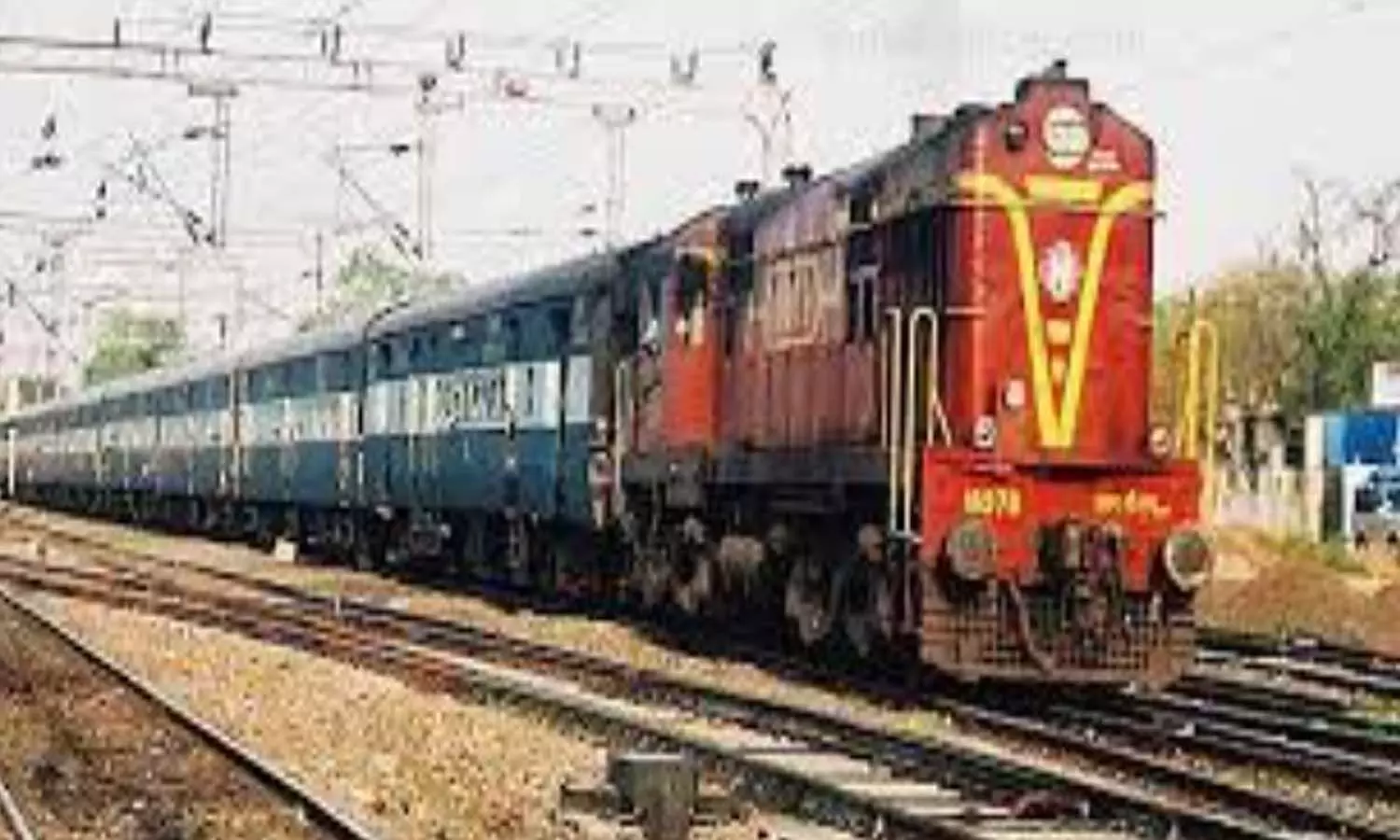 ap express, fire, s6 bogi, warangal ap express, fire, s6 bogi, warangal