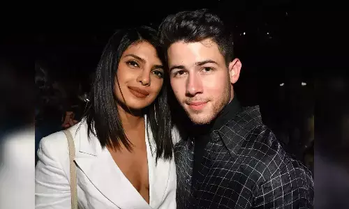 తల్లైన ప్రియాంక చోప్రా.. ఇన్ స్టా లో వెల్లడించిన దంపతులు