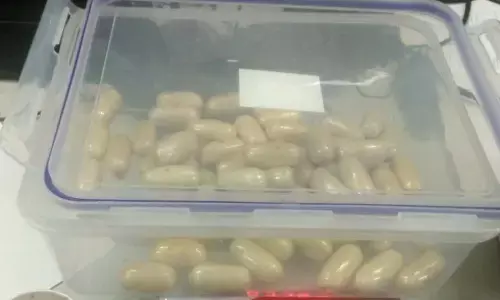 drugs, bangalore, nigerians, three crores