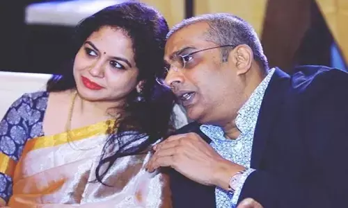 వివాదంలో సింగర్ సునీత భర్త.. ఏం జరిగింది ?