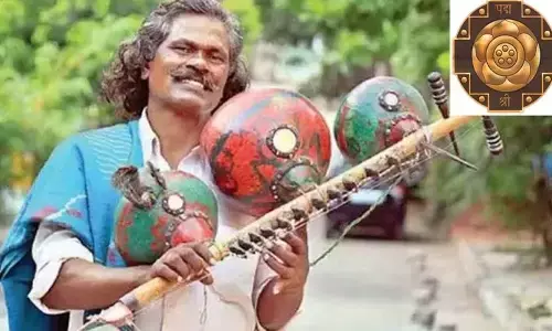 పవన్ కల్యాణ్ పాటతో  ఫేమస్.. కిన్నెర మొగులయ్యను వరించిన పద్మశ్రీ