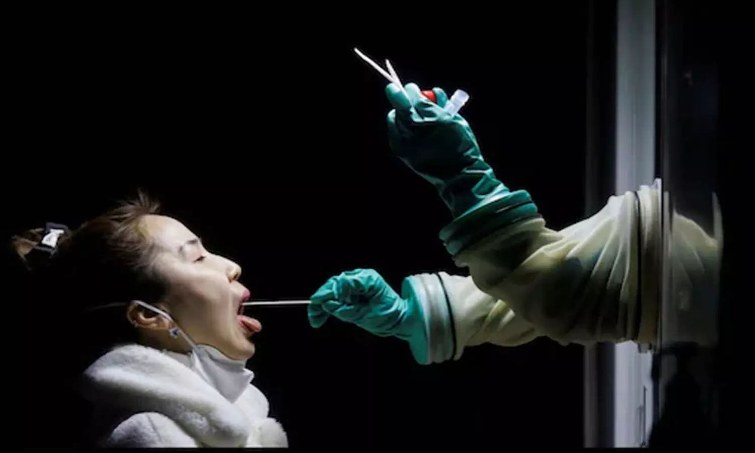 కరోనా కొత్తవేరియంట్.. ప్రతి ముగ్గురిలో ఒకరు మృతి