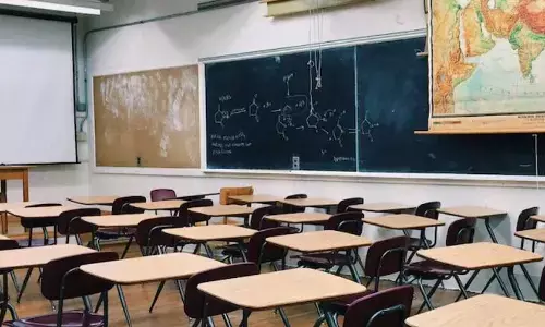 ఫిబ్రవరి 15 వరకూ పాఠశాలలు మూసివేత