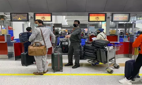 delhi, mumbai airport, foreign currency, gold, customs