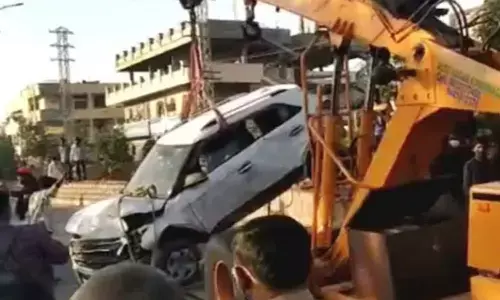 car accident, vardhan, rajendra prasad, kaeemnagar