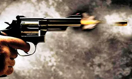 santosh, head conistable, kanchanapalli, bhadradri kothagudem distict, gun, misfire