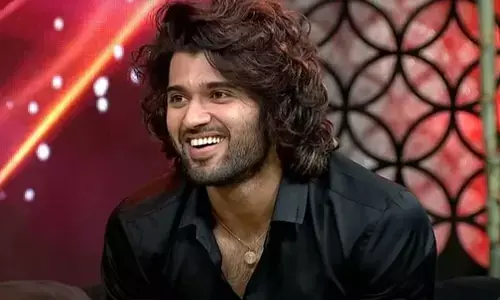 ట్విట్టర్ పేరు మార్చుకున్న విజయ్ దేవరకొండ.. ఆ యాడ్ కోసమేనా ?