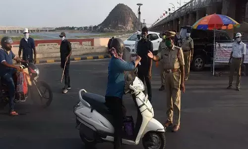 chalo vijayawada, employees, police, check posts