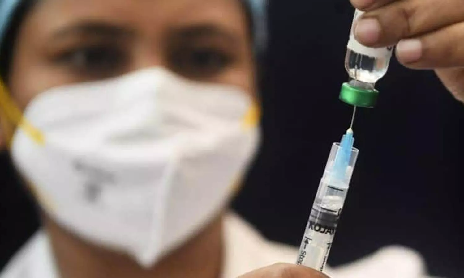 టీకా వల్ల కూతురిని కోల్పోయాను.. రూ.1000 కోట్లు ఇవ్వండి !