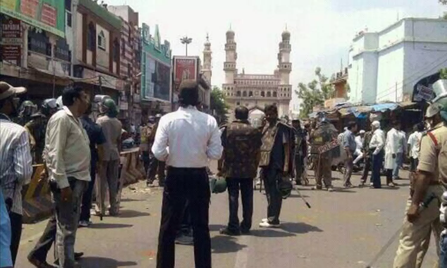 asaduddin owaisi, old city, hyderabad, tension, police
