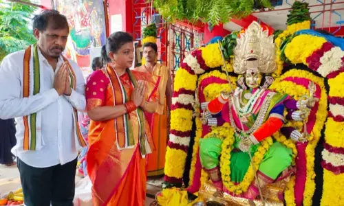 rk roja, ysrcp, mla, nagari, kj kumar, chakrapani reddy