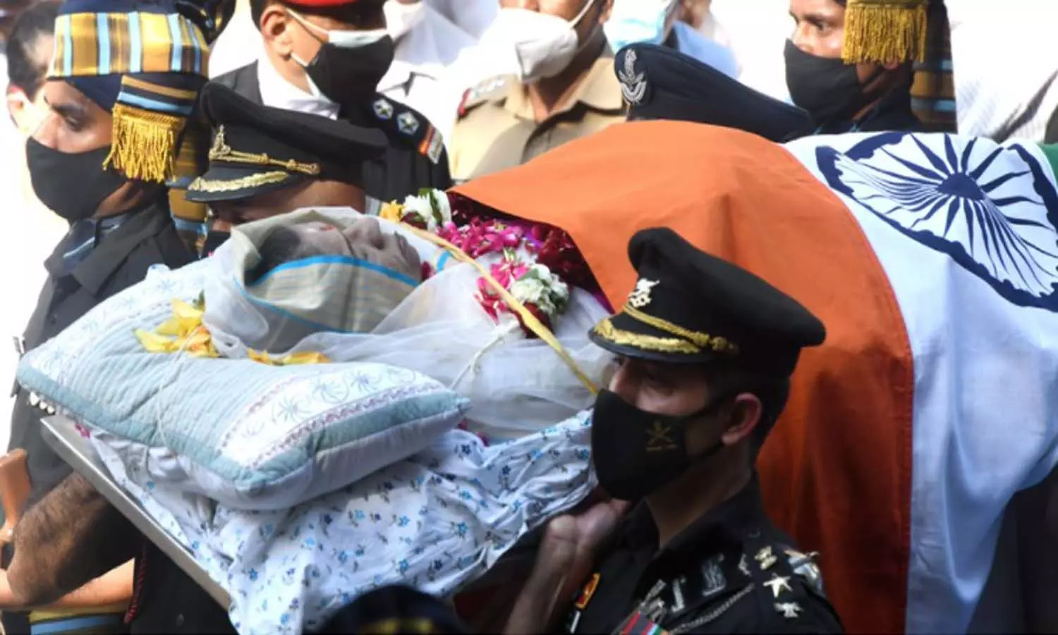 lata mangeshkar,  funeral, mubai, sivaji park