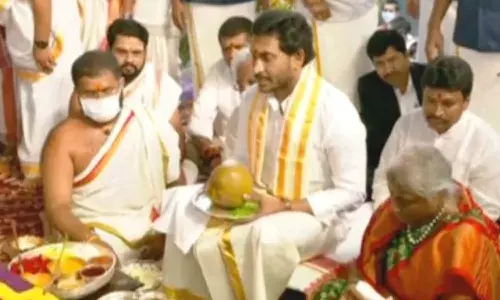 ys jagan, sharda peeth, rajasyamala yagagm, visakhapatnam