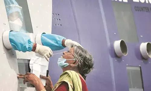 ఏపీలో స్వల్పంగా పెరిగిన కొత్తకేసులు, తగ్గిన మరణాలు